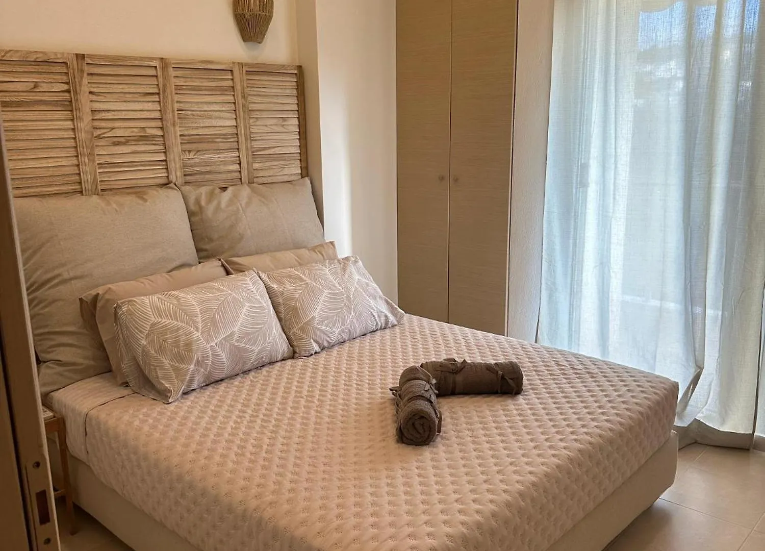 Beachfront Bliss Polychrono Apartment