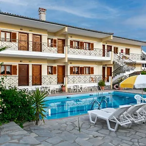 Ξενοδοχείο με διαμερίσματα Sarikas, Πολύχρονο